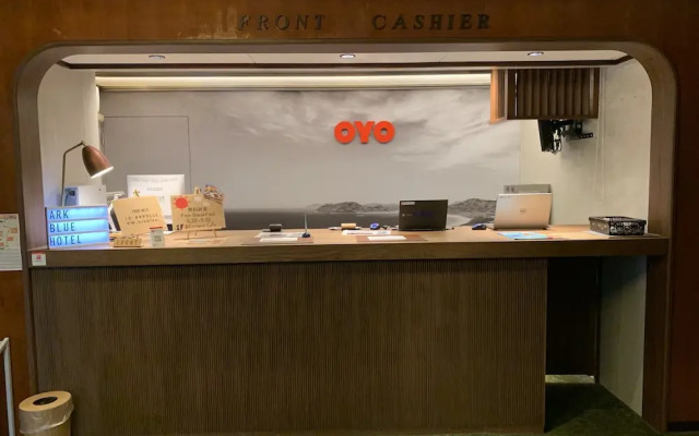 Ark Blue Hotel - Hostel