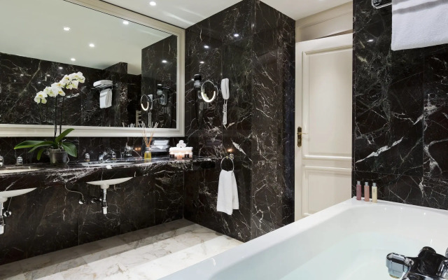 Hotel Barriere Le Majestic