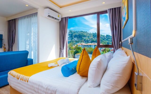 The Aristo Beach Front 713 by Holy Cow