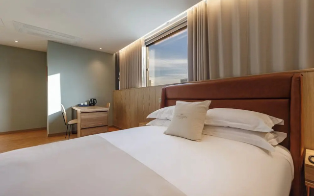 Dongdaegu Station Eastern Hotel