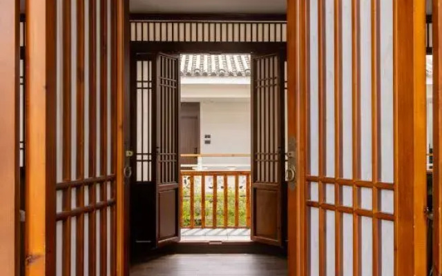 Qilian Yunshe，Shazhi Street, Jizushan  Town ， Binchuan County,Dali City