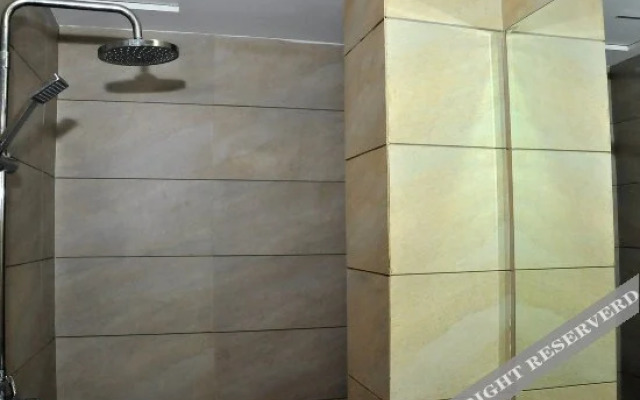 Zhenghe Business Hotel