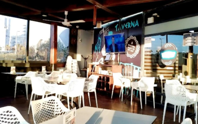 16 דירה מול הים ובריכה