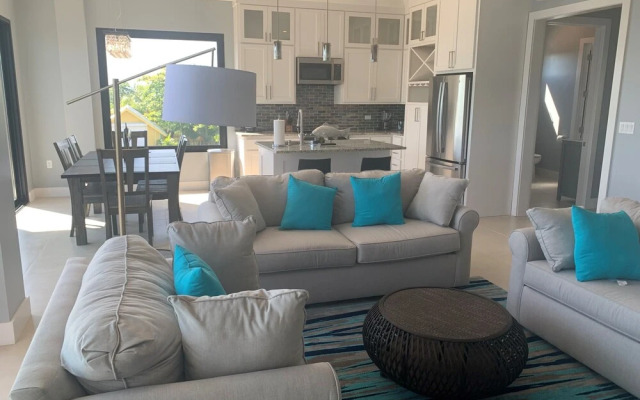 Sunset Gecko Condos - Unit 1A