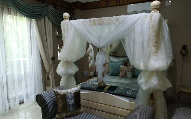 Excalibur Boutique Hotel