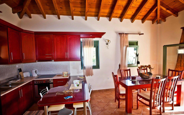 Aselinos Suites