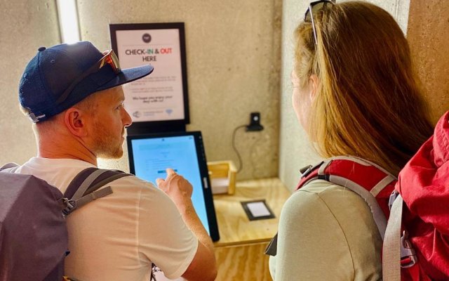 Peaky Riders Self Check-in Hotel
