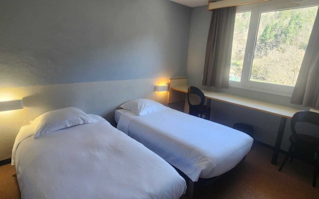 Hotel Le Pont Neuf
