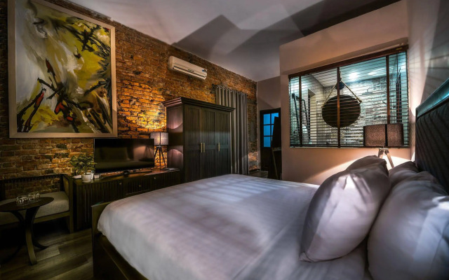 Oliving Residence