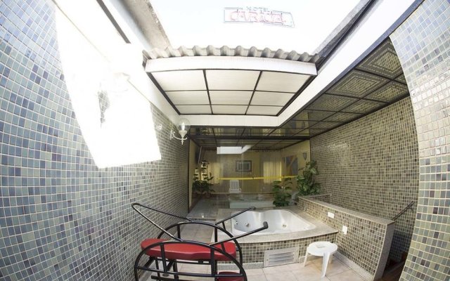 Motel Caricia (Только для взрослых)