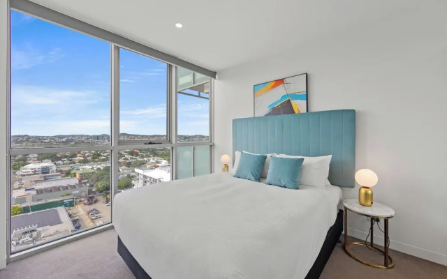 Trafalgar Lane Apartments by CLLIX