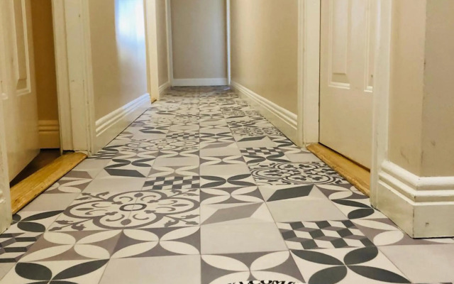 The Waterside Apartment 112 Harbour Mills