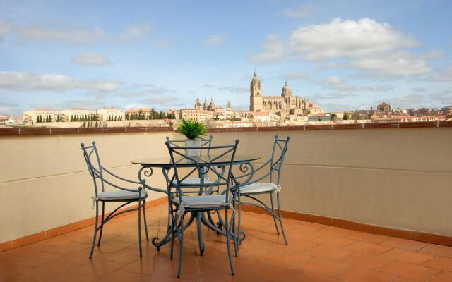 Hotel Ele Puente Romano