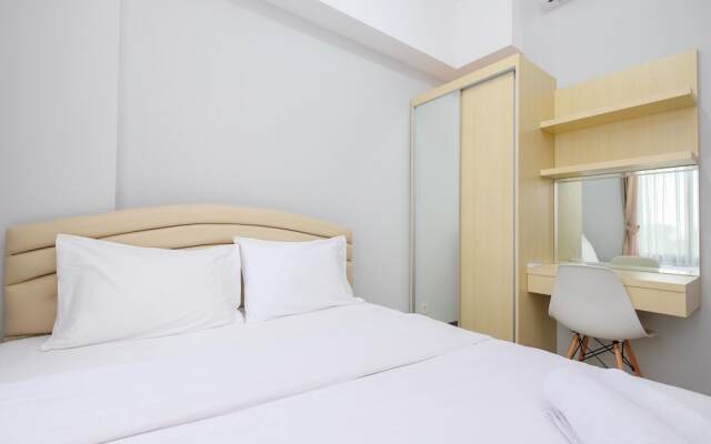 Comfort And Modern 2Br At Royal Heights Apartment