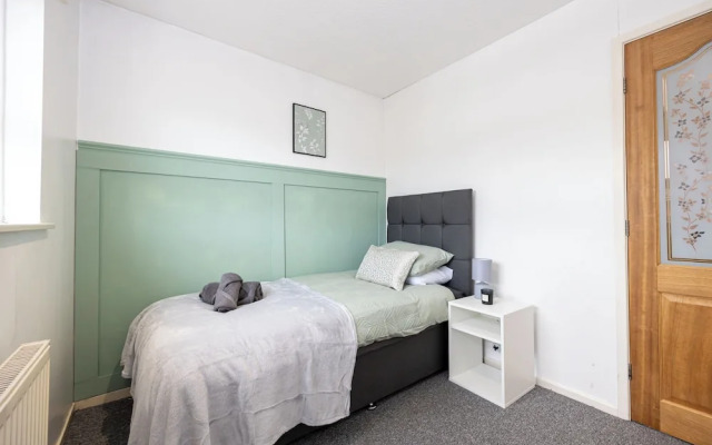Relaxing 4BR Near City Centre