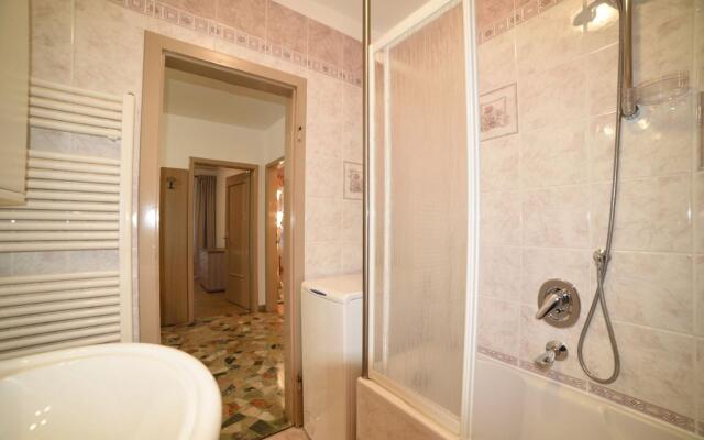 BERTA - large four-room apartment - 022036-AT-907457-445 BERTA