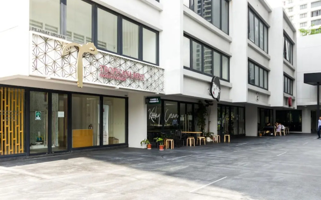 The Hub Signature Suites at SS2