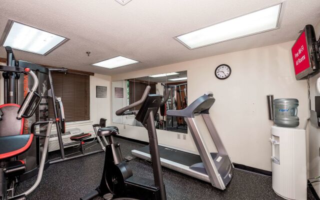 Red Roof Inn & Suites Stafford, VA