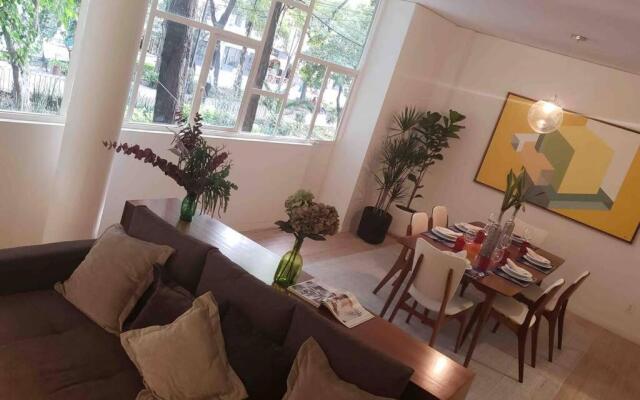 Best Location 3 bedroom apt in CONDESA