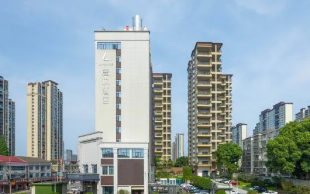 Lavande Hotels (Taofang Branch, Taoyuan County, Changde City) – Outside – Changde
