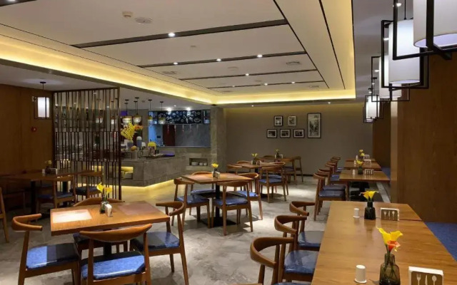 Yitel Collection Collection Harbin Railway Station Post Square Qiulin