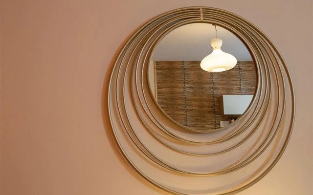 V Luxury Apartment 4
