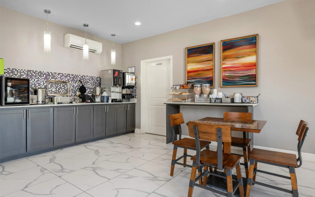 SureStay Plus Hotel by Best Western Ada