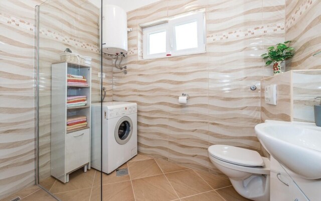 Nice Home in Vodice With Wifi and 3 Bedrooms