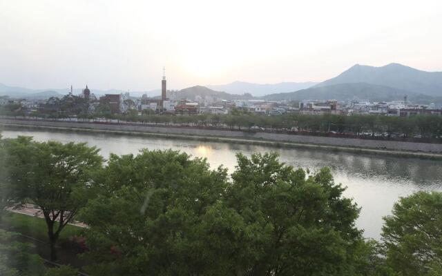 Namwon river hotel