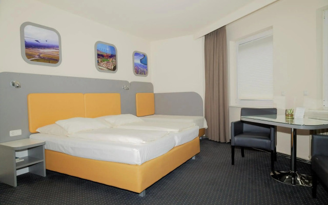 Hotel Cockpit