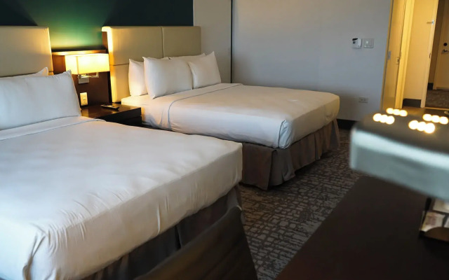 Costa Bahia Hotel & Convention Center