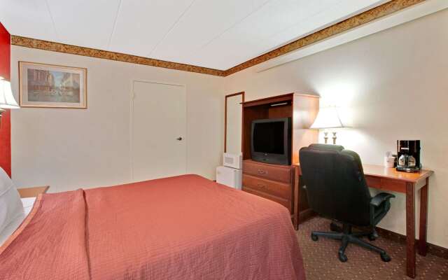 Travelodge by Wyndham Parsippany
