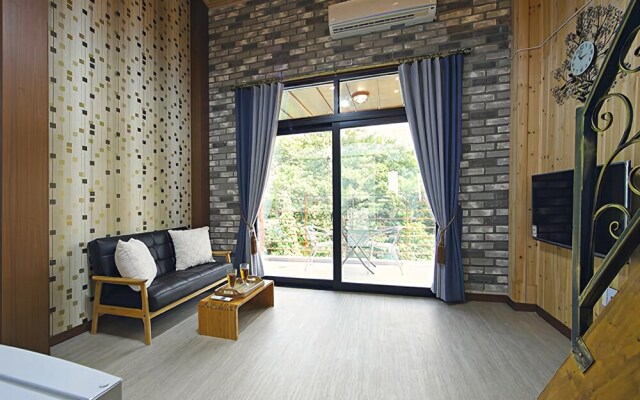 Gyeongju Yolo Pension