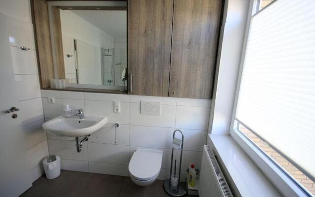 Grosse-Ferienwohnung-3-mit-Meerblick-und-Strandkorb-im-Haus-Seeluft-Duhnen