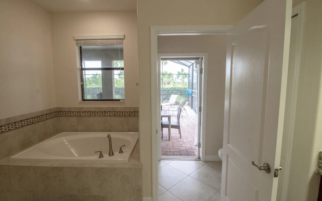 Champions Gate 9039 A