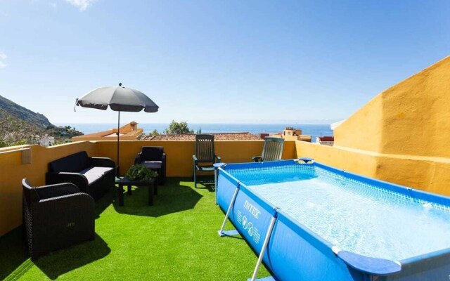Chalet Casa Canaria con vistas y piscina