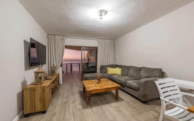 Beacon Wharf , George Hay 3 Holiday Accommodation