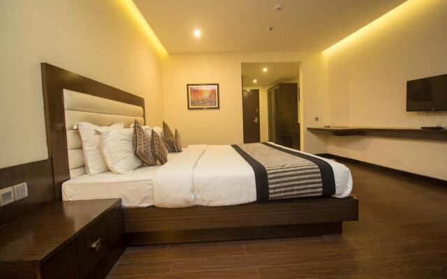 Summit Montana Suites & Spa