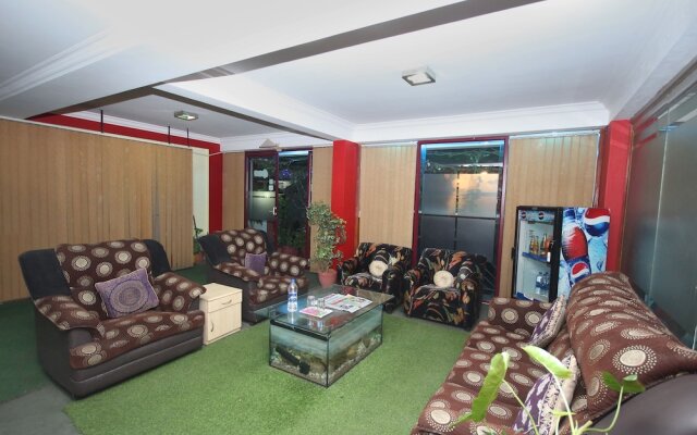 OYO 431 Hotel Maple In