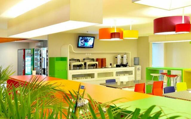 POP! Hotel Festival Citylink Bandung