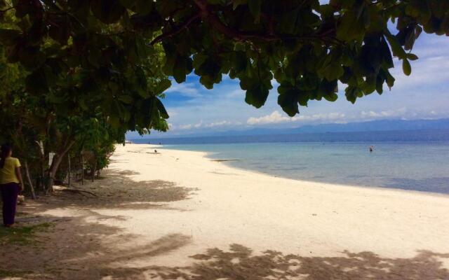 Ravenala Beach Bungalows