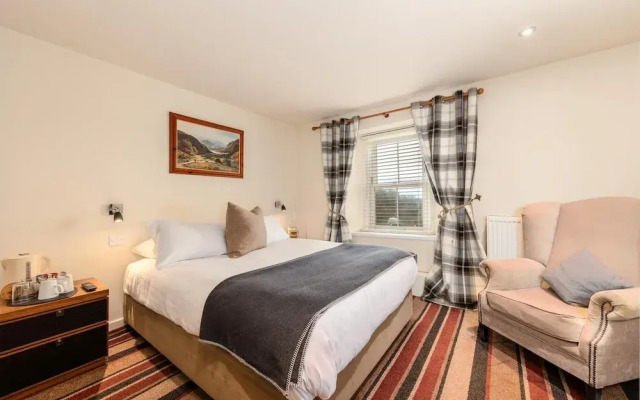 The Red Admiral Hotel