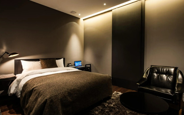 SR Hotel Sadang