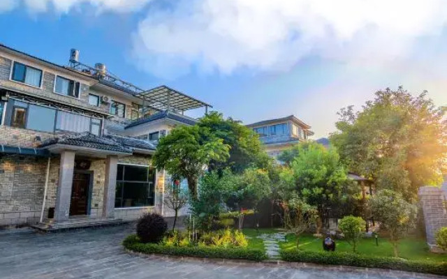 Tengchong Yuntian Hot Spring Homestay