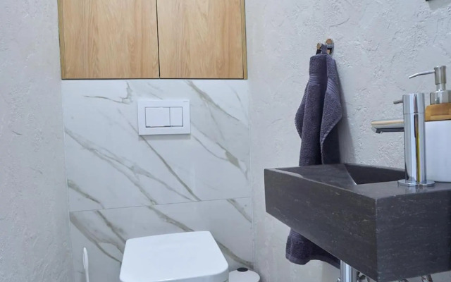 The Gatsby Apartment