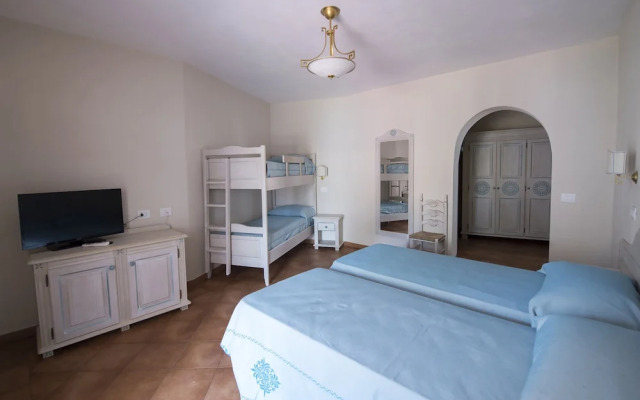 Marina Torre Navarrese Resort