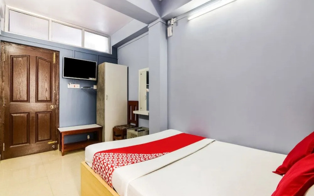 SPOT ON 37504 Mayura Hotel And Lodge