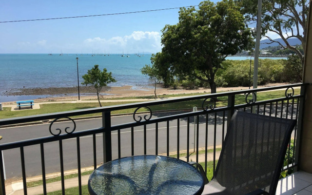 Whitsunday Waterfront Apartments
