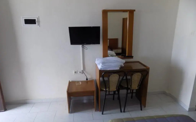 Athina Apartments