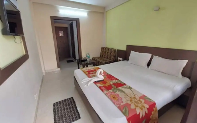DhamStay Hotel UK Palace Near Beach Puri